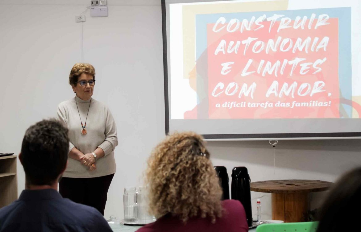 Construir autonomia e limites com amor: a difícil tarefa das famílias